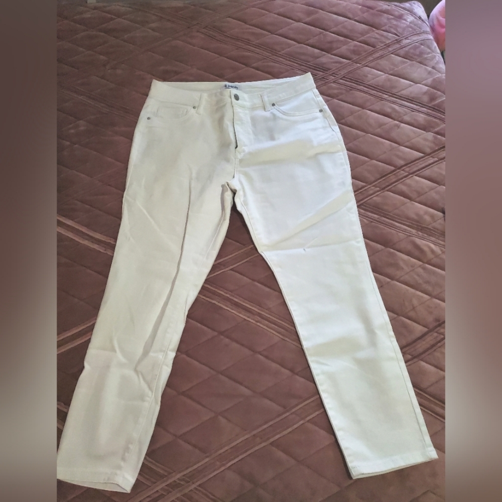 Women's White D. Jeans Jeans NWOT